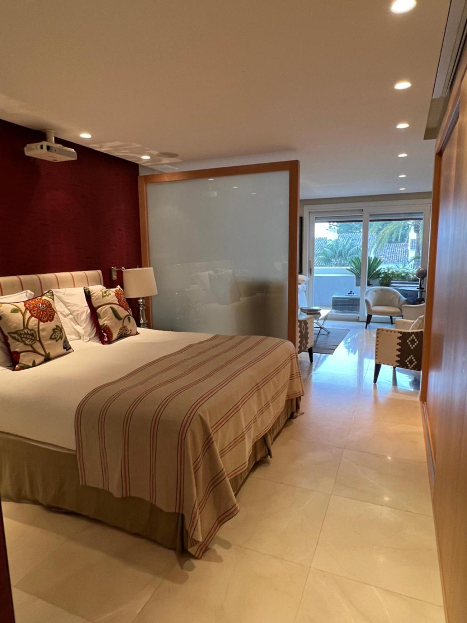 Luxury In Puente-romano Marbella