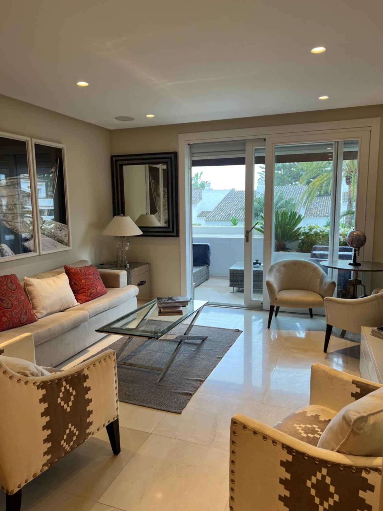 Apartment Luxury In Puente-romano *