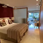 Luxury Suite In Puente-Romano